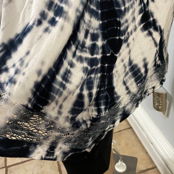 Chico's Tie Die Flowy Rayon/CottonTop Size L (12-14) - Picture 5 of 8